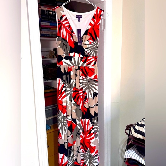 ✨ Vintage Stylish Long Tall Sally Stylish Red, Black Patterned Summer Maxi Dress - Picture 1 of 15